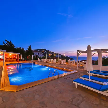 玛维利姆酒店 4*